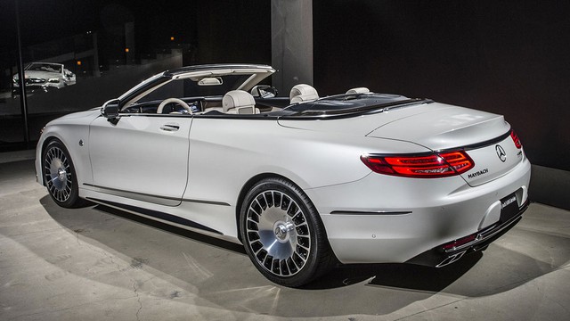 
Có thể nói, S650 Cabriolet được pha trộn giữa sự sang trọng của dòng Mercedes-Maybach và khối động cơ V12 AMG mạnh mẽ. Nói cách khác, S650 Cabriolet chính là phiên bản Mercedes-Maybach hóa của Mercedes-AMG S65 Cabriolet.
