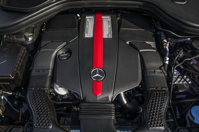 Động cơ V6 mạnh mẽ