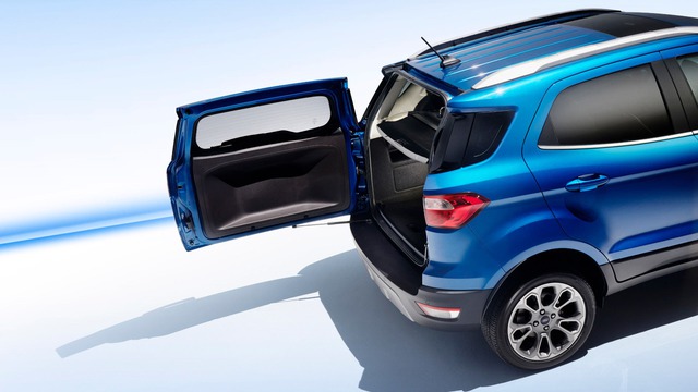 
Hiện Ford EcoSport đang được sản xuất tại nhiều quốc gia khác nhau như Brazil, Ấn Độ và Thái Lan. Hiện chưa rõ Ford EcoSport 2018 dành cho thị trường Mỹ sẽ được lắp ráp ở đâu, rất có thể là Mexico.
