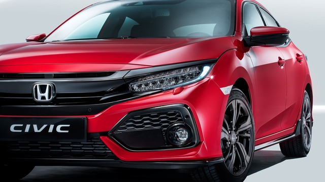 Ngoài ra, Honda Civic Hatchback thế hệ mới ở châu Âu còn dùng chung động cơ 4 xy-lanh, tăng áp, dung tích 1,5 lít với xe tại thị trường Mỹ. Động cơ này sản sinh công suất tối đa 180 mã lực.