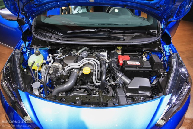 
Tại thị trường châu Âu, Nissan Micra 2017 có 3 tùy chọn động cơ khác nhau. Đầu tiên là máy xăng 3 xy-lanh, tăng áp, dung tích 0,9 lít với công suất tối đa 90 mã lực và mô-men xoắn cực đại 140 Nm, tăng 10 Nm. Thứ hai là máy xăng 3 xy-lanh, dung tích 1.0 lít với công suất tối đa 73 mã lực và mô-men xoắn cực đại 95 Nm.
