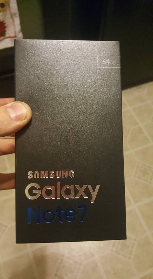 
Chiếc Samsung Galaxy Note 7 trước...
