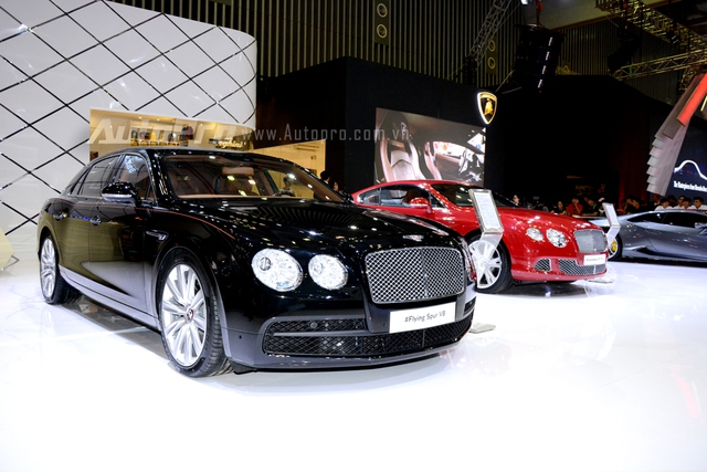 
Bentley Flying Spur V8 và Continental GT W12
