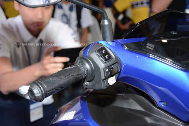 Chi tiết mẫu tay ga Yamaha NVX 155 thay thế dòng Nouvo - Ảnh 3.