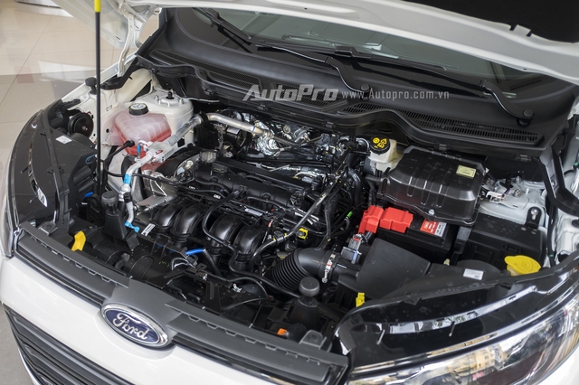 
Bên dưới nắp ca-pô của Ford Ecosport Titanium Black Edition vẫn là khối động cơ Duratec 1.5L có khả năng sản sinh công suất tối đa 111 mã lực tại vòng tua máy 6.300 vòng/phút và mô-men xoắn cực đại 140 Nm tại vòng tua máy 4.400 vòng/phút.
