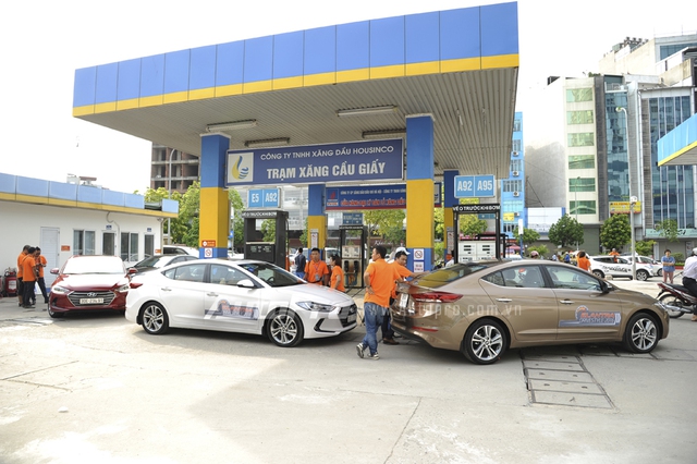 
Thử nghiệm đo tiêu thụ nhiên liệu trên xe Hyundai Elantra 2016.
