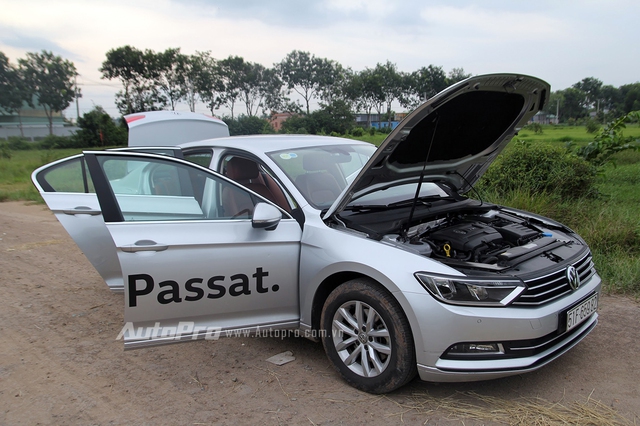 
Volkswagen Passat 2016 thuyết phục chúng tôi với cảm giác lái đậm chất Đức.
