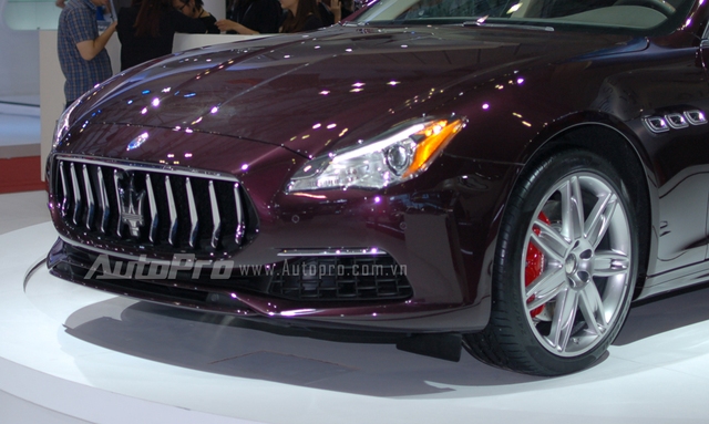 
Tại thị trường Việt Nam, Maserati Quattroporte sẽ được phân phối chính hãng với 4 phiên bản bao gồm tiêu chuẩn 6,118 tỷ Đồng, bản S và S Q4 sẽ có mức giá từ 6,898 đến 7,138 tỷ Đồng. Cuối cùng là bản GTS mạnh mẽ và đắt nhất với mức giá 10,379 tỷ Đồng.

