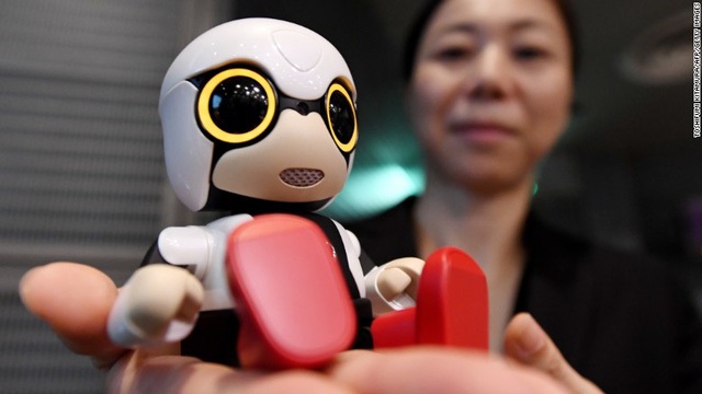 Robot tại Nhật Bản đã trải qua quá trình phát dài kể từ mẫu thú ảo Tamagotchi trở nên vô cùng phổ biến những năm 1990.