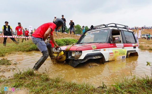 
Trong sáng nay, duy nhất chiếc xe do vận động viên Nguyễn Tuấn Cường lái hoàn thành bài thi số 4.
