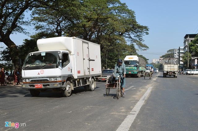 
Yangoon là một trong những thành phố ở Myanmar có nhiều nét khác biệt về giao thông so với nhiều quốc gia trên thế giới.
