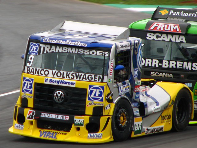 
Giải đua xe tải siêu trọng lượng Formula Truck Brazil.
