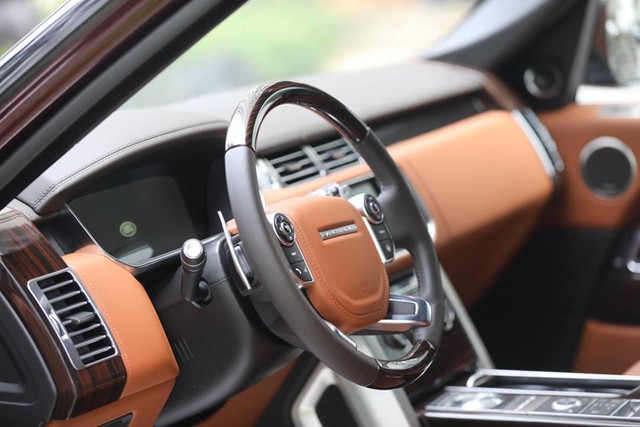 Range Rover SVAutobiography - Đẳng cấp chơi SUV 12 tỷ Đồng của đại gia Việt - Ảnh 3. Range Rover SVAutobiography - Đẳng cấp chơi SUV 12 tỷ Đồng của đại gia Việt - Ảnh 3.