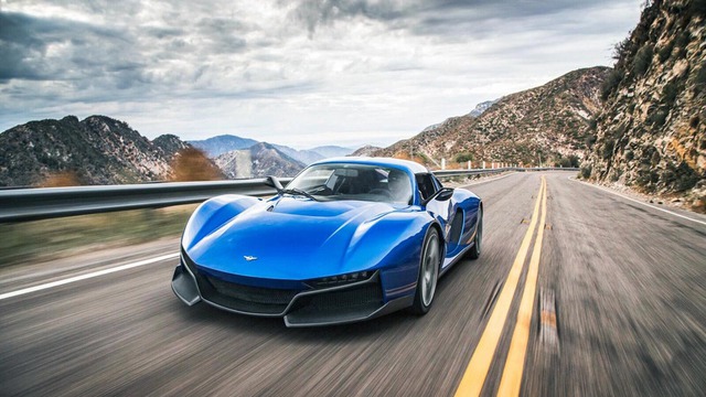 
Sau những bức ảnh phác thảo, hãng Rezvani Motors đã chính thức vén màn mẫu siêu xe 2 cửa Beast Alpha 2017 tại triển lãm Los Angeles năm nay. Có thể nói, Rezvani Beast Alpha 2017 là mẫu siêu xe được trang bị hệ thống cửa độc đáo nhất trên thế giới.
