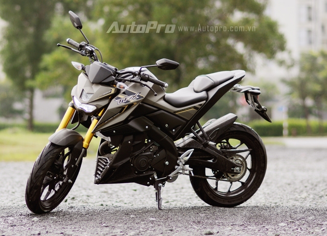 
Yamaha TFX 150 được trình làng lần đầu tiên tại Việt Nam vào giữa tháng 8/2016 và 2 tháng sau đó mẫu naked bike mới được đưa đến các đại lý với mức giá bán 79,9 triệu Đồng.
