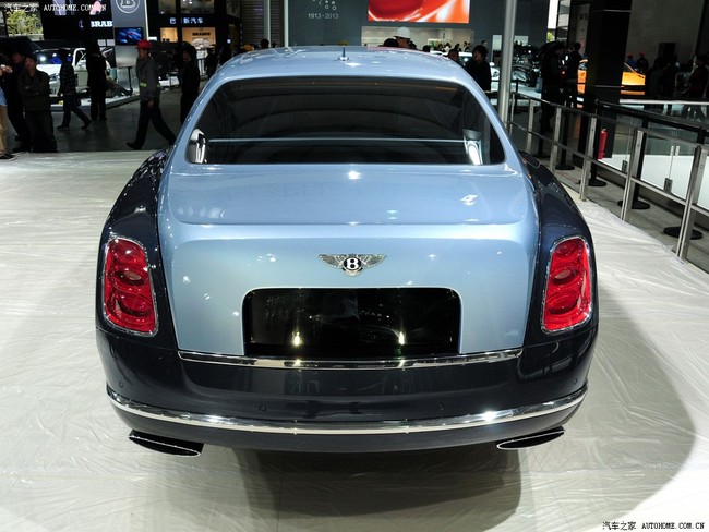Bentley Mulsanne siêu dài và siêu an toàn tại Thượng Hải 7