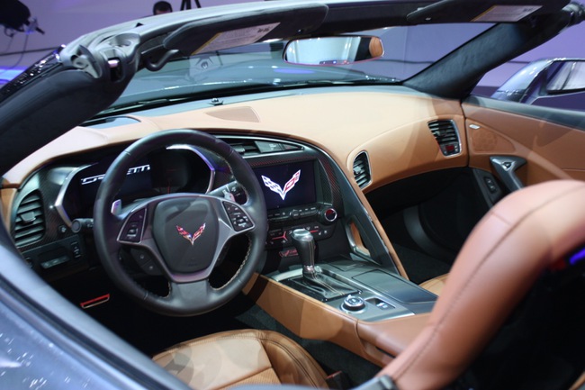 Công bố giá bán Chevrolet Corvette Stingray 27