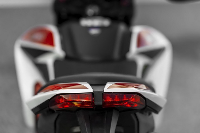 Ducati Hypermotard bắt đầu tấn công thị trường Bắc Mỹ 15