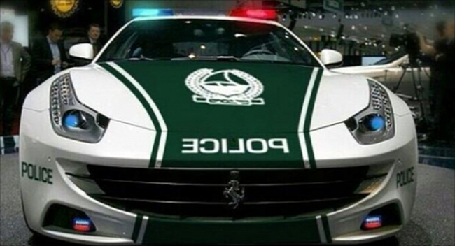 Cảnh sát Dubai lại sắm siêu xe 1
