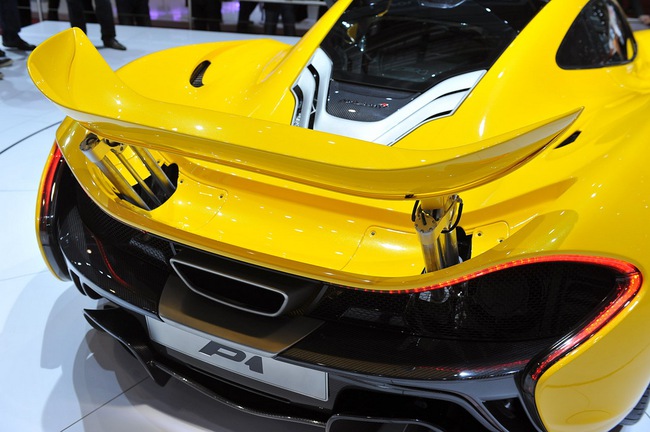 Thiết kế khí động lực học ấn tượng của McLaren P1 13