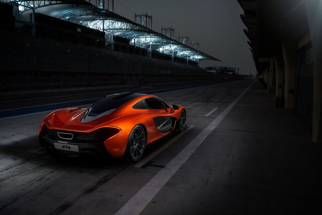 McLaren P1 khoe vẻ đẹp ấn tượng tại Bahrain 22