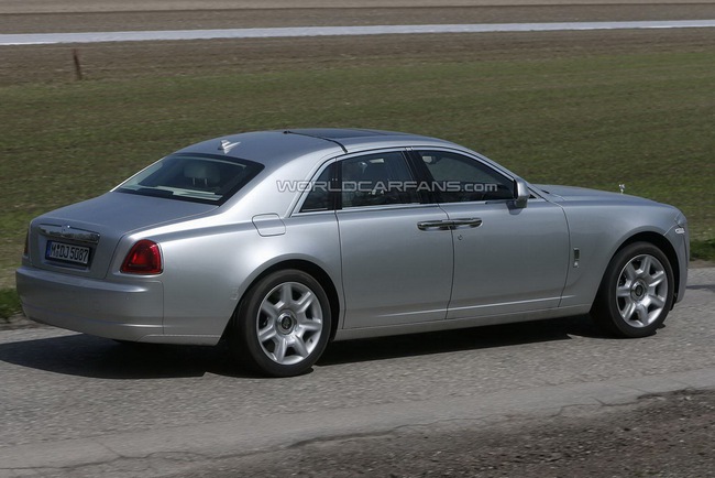 Bản cập nhật Rolls-Royce Ghost xuất hiện trên đường thử 4