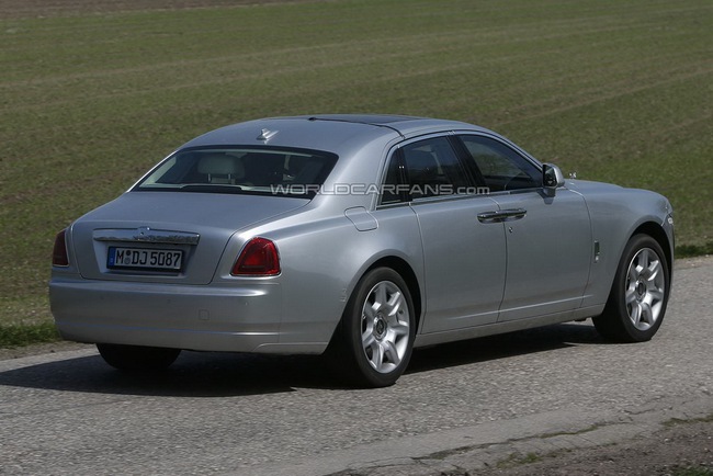 Bản cập nhật Rolls-Royce Ghost xuất hiện trên đường thử 5