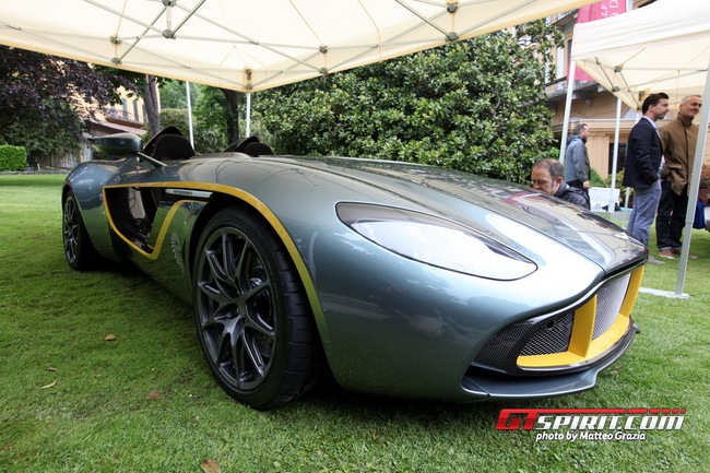 Aston Martin CC100 Speedster khoe tiếng gầm 2