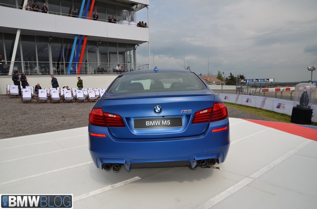 “Thuốc tăng lực” cho BMW M5 có giá 7.300 USD 9