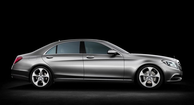 Sự biến đổi của Mercedes-Benz S-Class giữa hai thế hệ 11