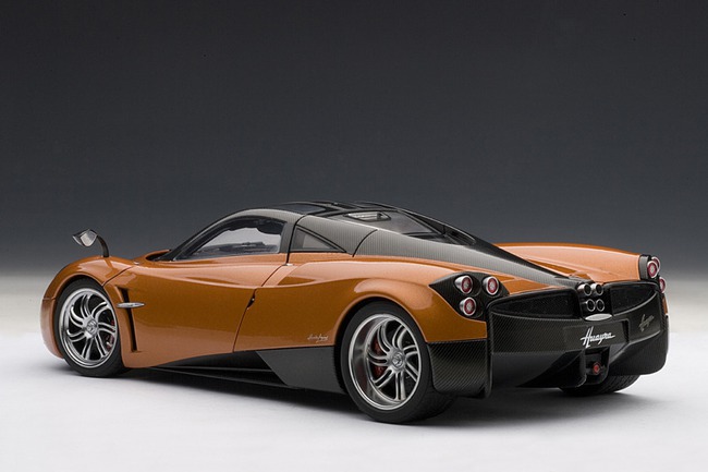 Cơ hội sở hữu Lamborghini Aventador J và Pagani Huayra giá cực mềm  18
