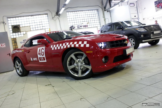 Maserati Quattroporte và Chevrolet Camaro làm taxi 8