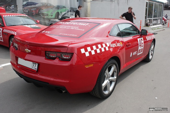 Maserati Quattroporte và Chevrolet Camaro làm taxi 12