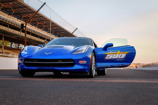 Chevrolet Corvette Stingray được chọn xe an toàn tại Indy 500 Race 2013 1