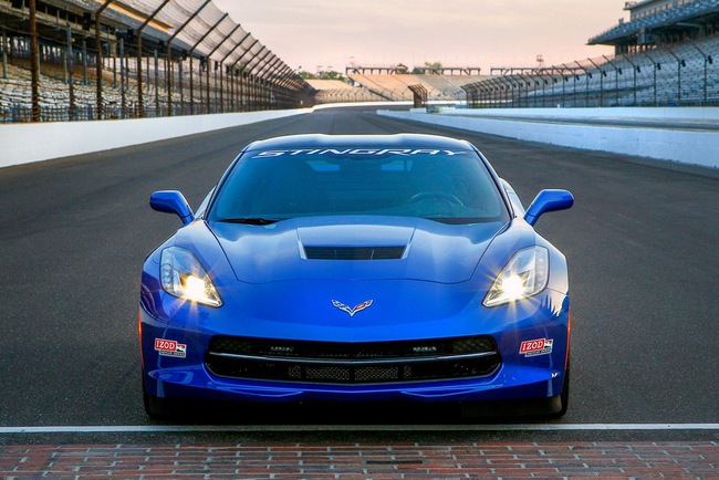 Chevrolet Corvette Stingray được chọn xe an toàn tại Indy 500 Race 2013 2