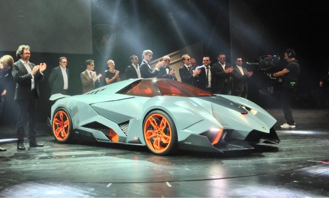 Lamborghini Egoista: Siêu máy bay chiến đấu 17