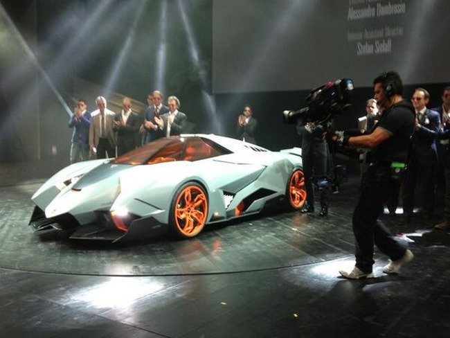 Lamborghini Egoista: Siêu máy bay chiến đấu 19