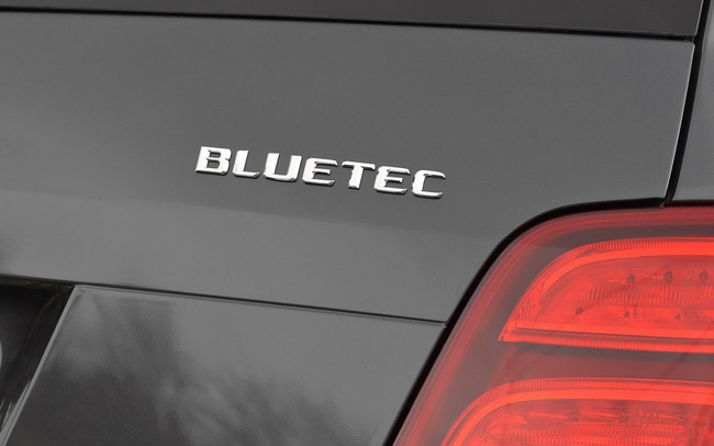 Mercedes-Benz GLK250 Bluetec có giá từ 39.495 Đô la 10