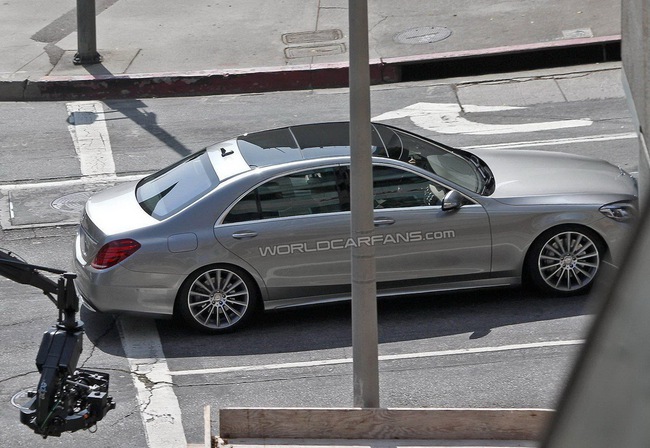 Hé lộ hình ảnh Mercedes-Benz S-Class qua video mới 6