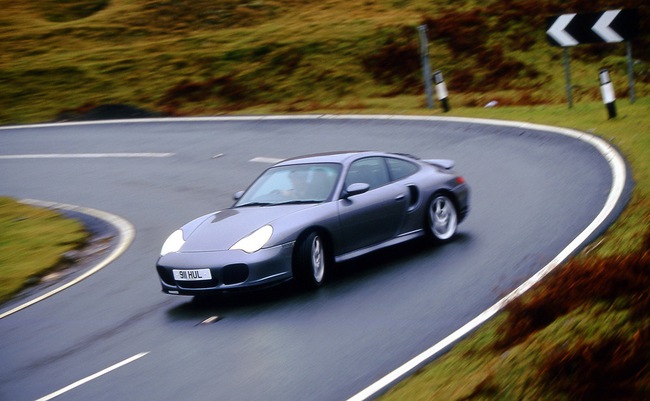 Porsche 911 Turbo: 40 năm và những hình ảnh đặc biệt 23