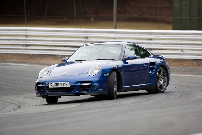 Porsche 911 Turbo: 40 năm và những hình ảnh đặc biệt 32