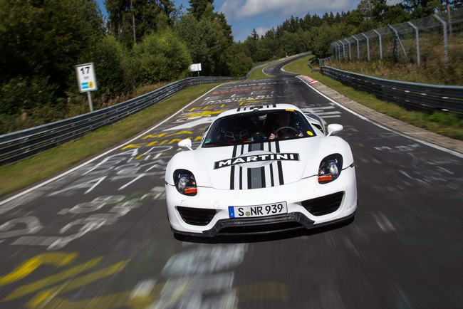 Thêm thông tin Porsche 918 Spyder và chương trình VIP 20