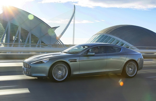 Aston Martin tê tái vì bị show truyền hình vạch lỗi 3
