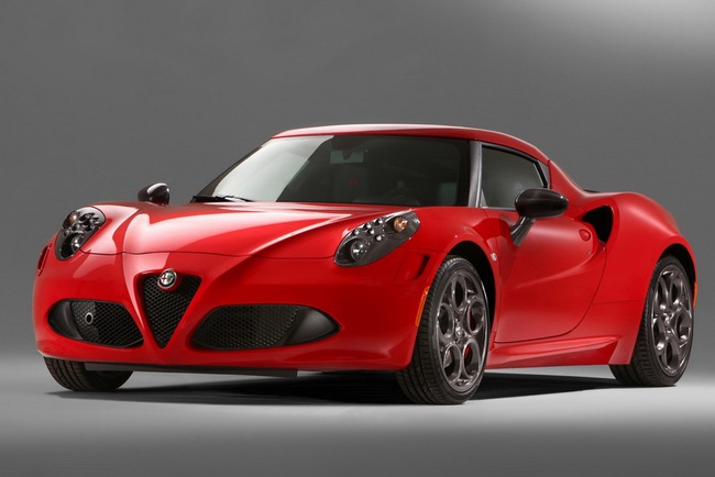 Chọn Alfa Romeo 4C hay Porsche Cayman? 3