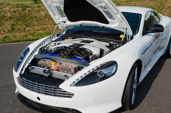 Aston Martin DB9 sẽ có thêm bản “lai” 3