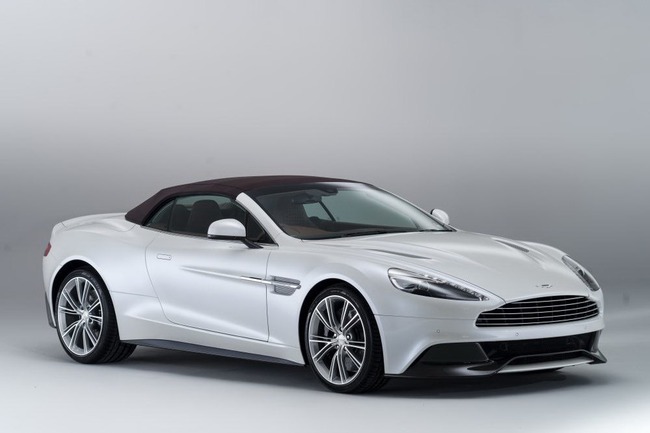 Aston Martin Vanquish Volante: Thể thao, quyến rũ và tự do 2