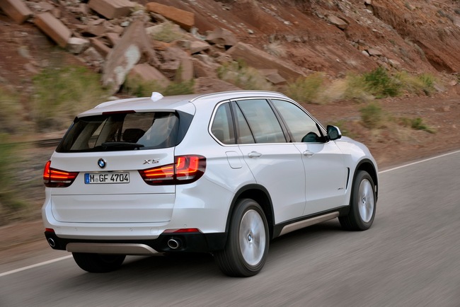BMW X5 thế hệ mới có giá từ 53.725 USD 4