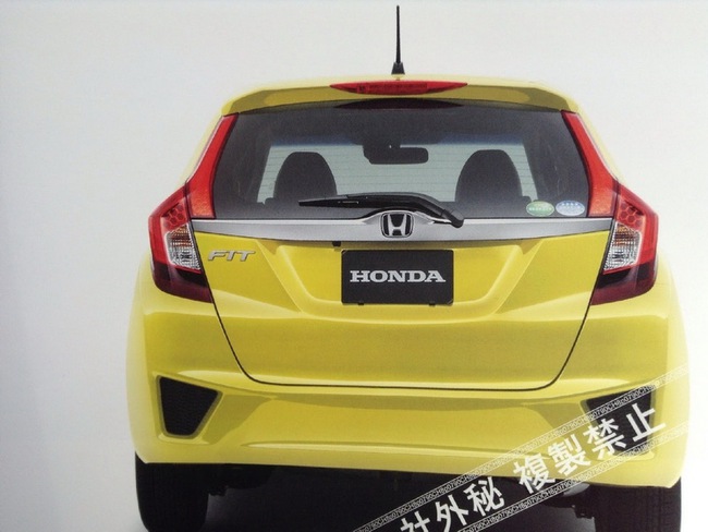 Lộ ảnh "được cho" là Honda Fit 2014 4