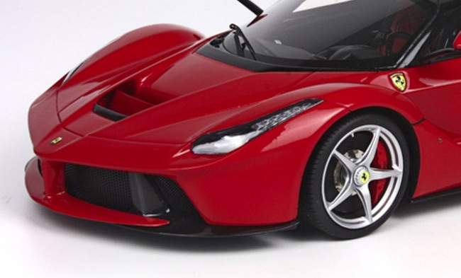 Ai cũng có thể sở hữu siêu phẩm LaFerrari 4