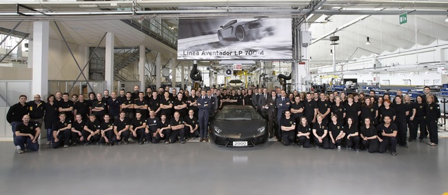 Lamborghini xuất xưởng chiếc Aventador LP700-4 thứ 2.000 1
